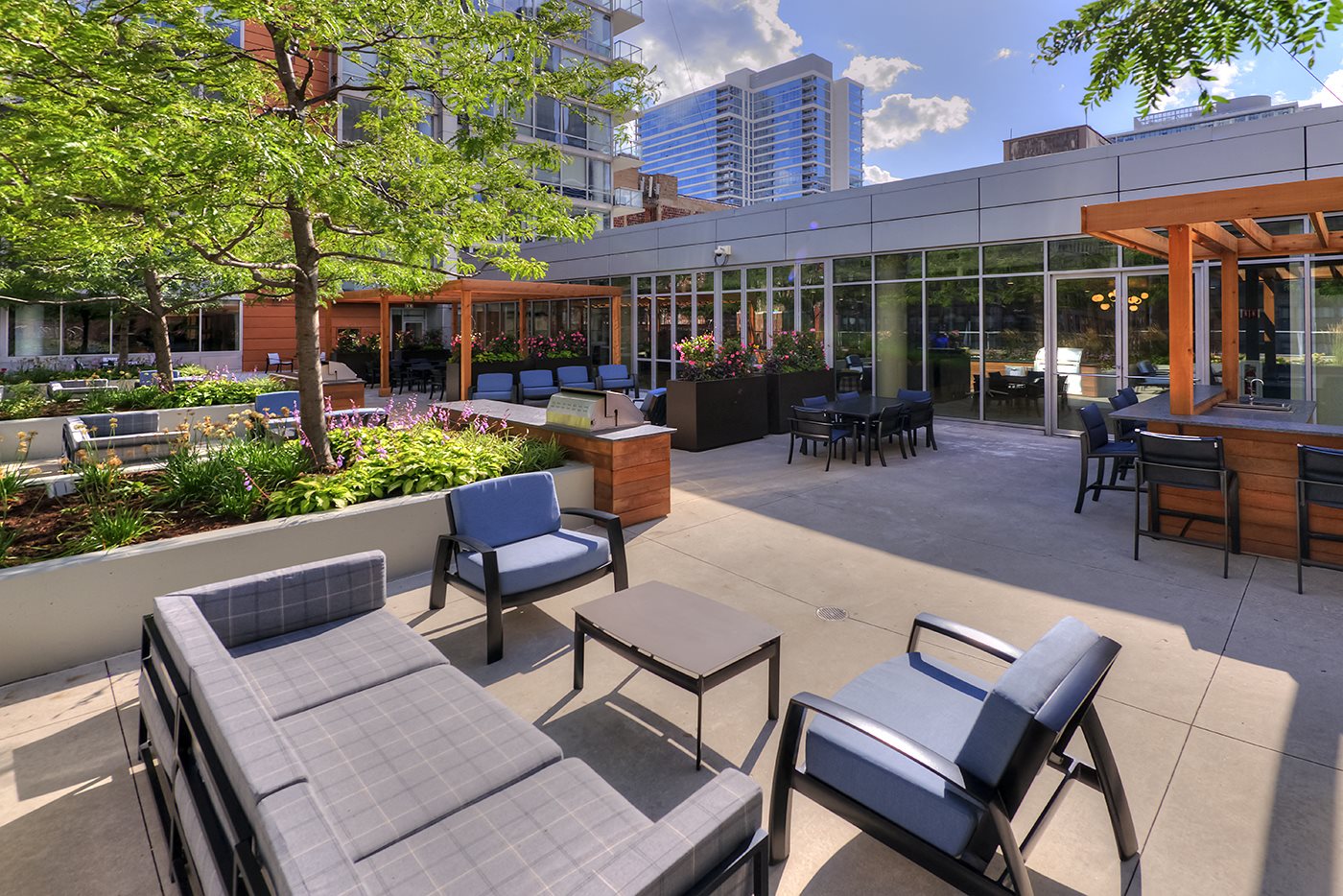 Burnham Pointe Apartments in Chicago, IL